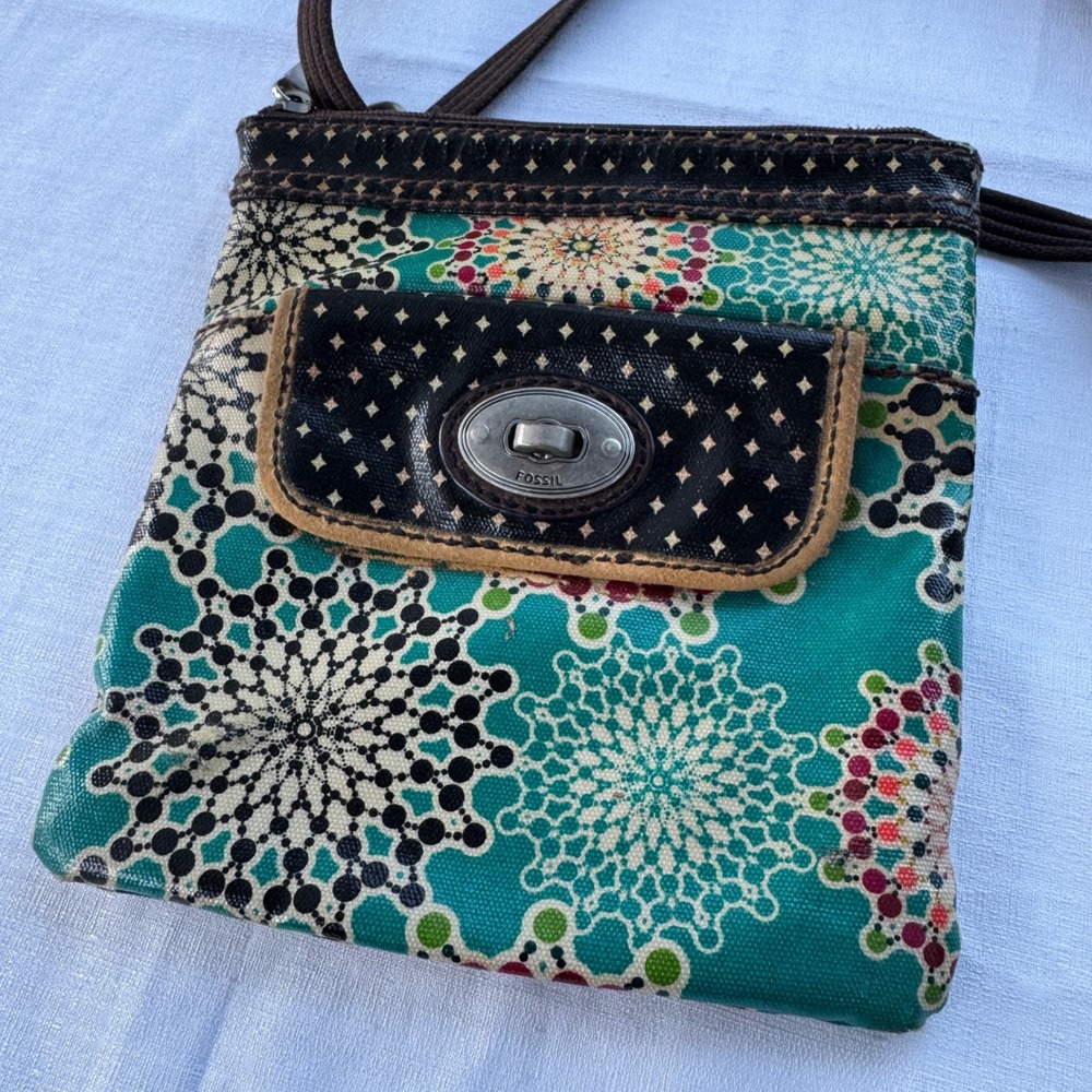 Fossil Key-Per Crossbody Bag Teal Black Floral Mandala Coated Canvas Boho Y2K